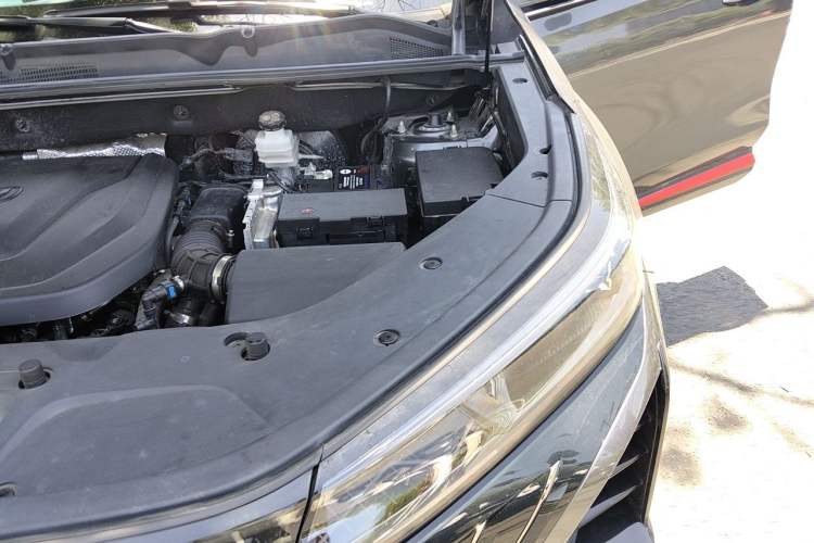 Used CHANGAN CS75 PLUS 2023 3rd Generation 1.5T Automatic Prestige Model Engine Bay Left