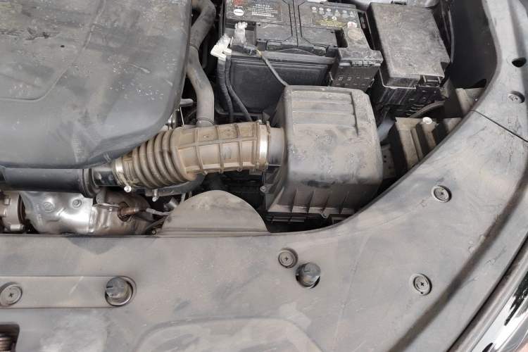 Used CHANGAN CS75 PLUS 2023 3rd Generation 2.0T Automatic Prestige Version Engine Bay Left