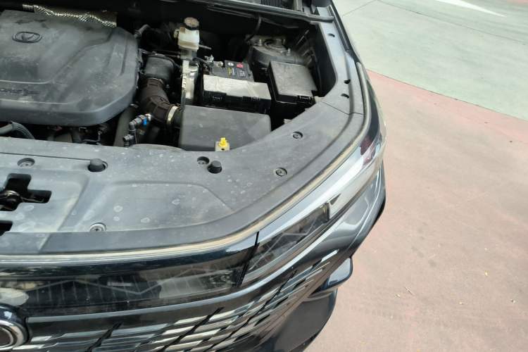 Used CHANGAN CS75 PLUS 2023 3rd Generation 1.5T Automatic Prestige Model Engine Bay Left
