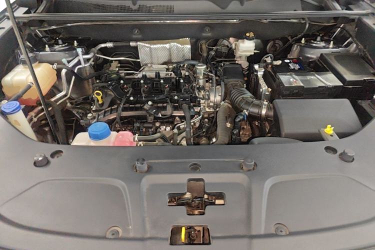 Used CHANGAN CS75 PLUS 2023 2nd Generation 1.5T Automatic Elite Version Engine Bay
