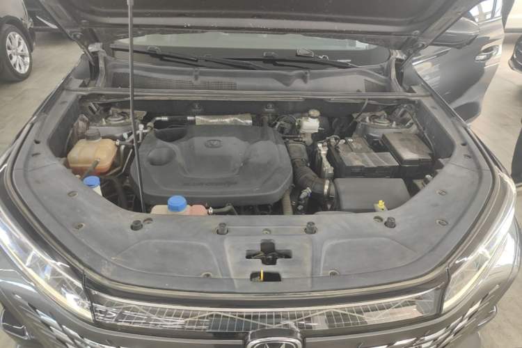Used CHANGAN CS75 PLUS 2023 3rd Generation 1.5T Automatic Prestige Model Engine Bay