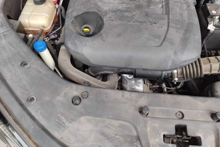 Used CHANGAN CS75 PLUS 2023 3rd Generation 2.0T Automatic Prestige Version Engine Bay Right