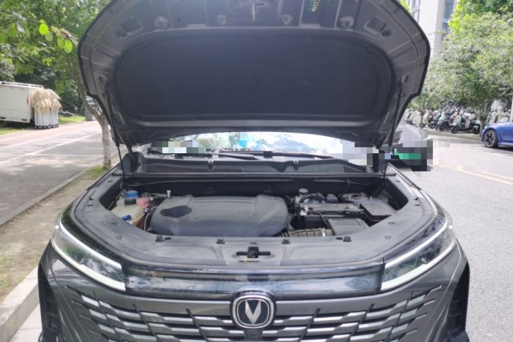 Used CHANGAN CS75 PLUS 2023 3rd Generation 2.0T Automatic Flagship Model Engine Bay