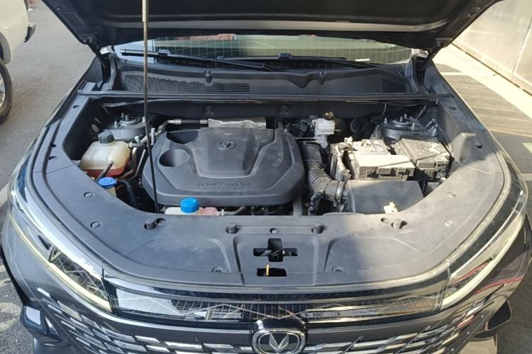 Used CHANGAN CS75 PLUS 2023 3rd Generation 1.5T Automatic Prestige Model Engine Bay