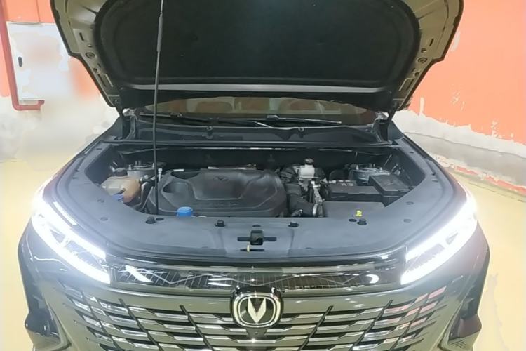 Used CHANGAN CS75 PLUS 2023 3rd Generation 1.5T Automatic Prestige Model Engine Bay