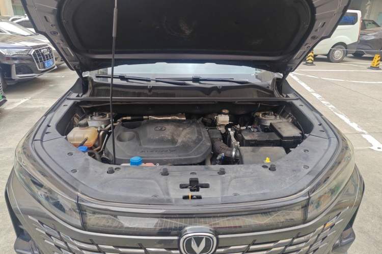 Used CHANGAN CS75 PLUS 2023 3rd Generation 1.5T Automatic Prestige Model Engine Bay