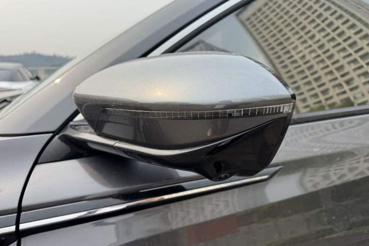 Used CHANGAN CS75 PLUS 2023 3rd Generation 1.5T Automatic Prestige Model Exterior 11