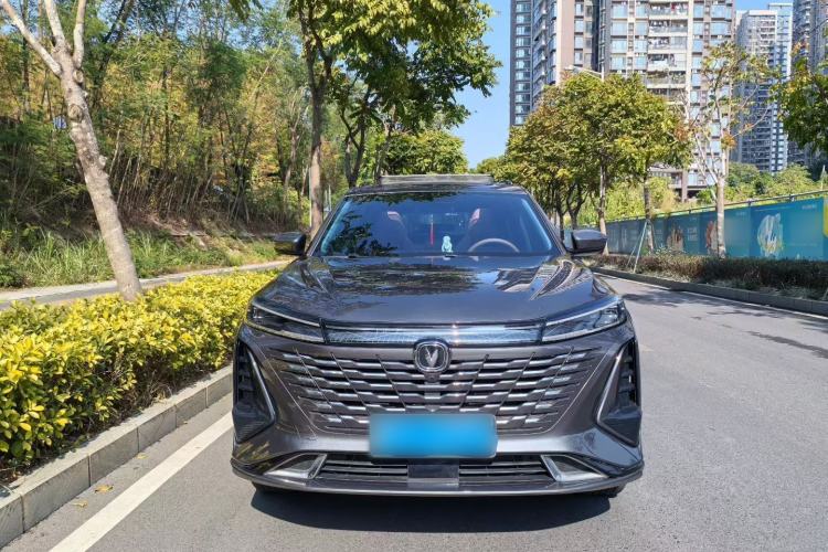 Used CHANGAN CS75 PLUS 2023 3rd Generation 1.5T Automatic Prestige Model Exterior 2