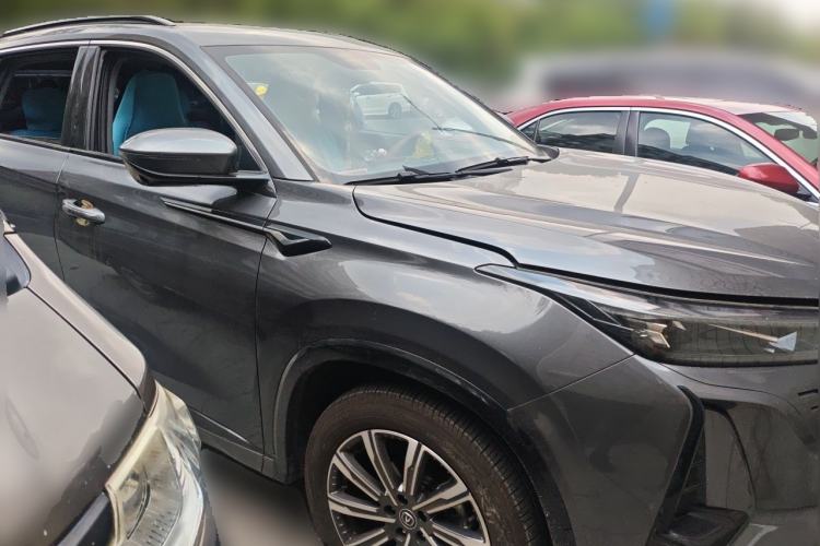 Used CHANGAN CS75 PLUS 2023 3rd Generation 1.5T Automatic Prestige Model Exterior 2