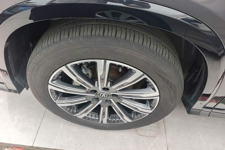 Used CHANGAN CS75 PLUS 2023 3rd Generation 1.5T Automatic Prestige Model Exterior 4