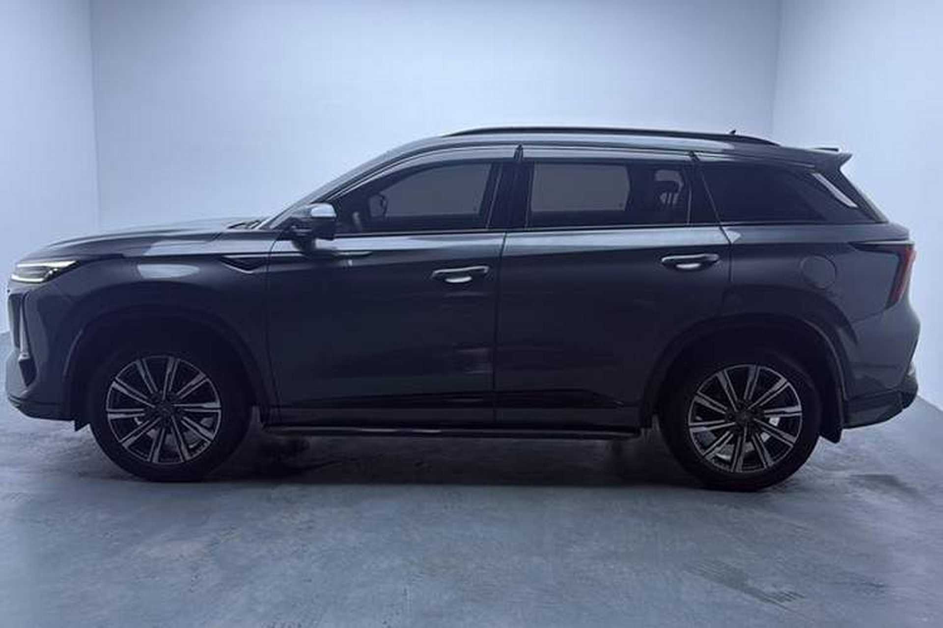 Used CHANGAN CS75 PLUS 2023 3rd Generation 1.5T Automatic Prestige Model Exterior 4
