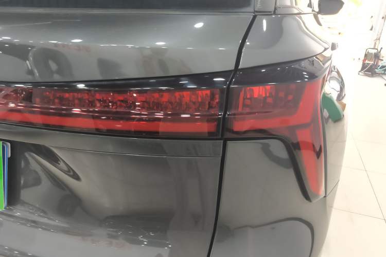 Used CHANGAN CS75 PLUS 2023 3rd Generation 2.0T Automatic Flagship Model Exterior 4