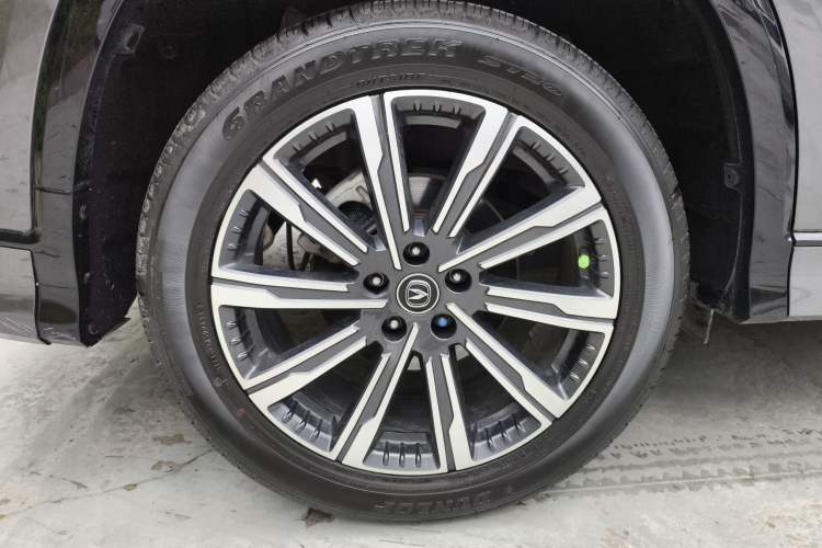 Used CHANGAN CS75 PLUS 2023 3rd Generation 1.5T Automatic Pilot Model Exterior 5
