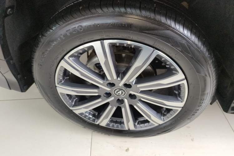 Used CHANGAN CS75 PLUS 2023 3rd Generation 1.5T Automatic Prestige Model Exterior 5
