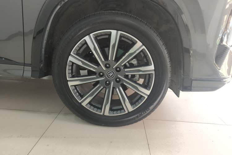 Used CHANGAN CS75 PLUS 2023 3rd Generation 2.0T Automatic Flagship Model Exterior 6