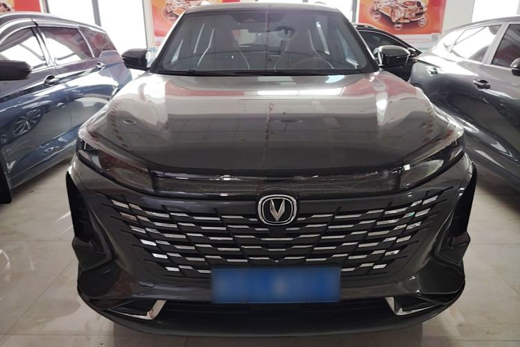 Used CHANGAN CS75 PLUS 2023 3rd Generation 1.5T Automatic Pilot Model Front