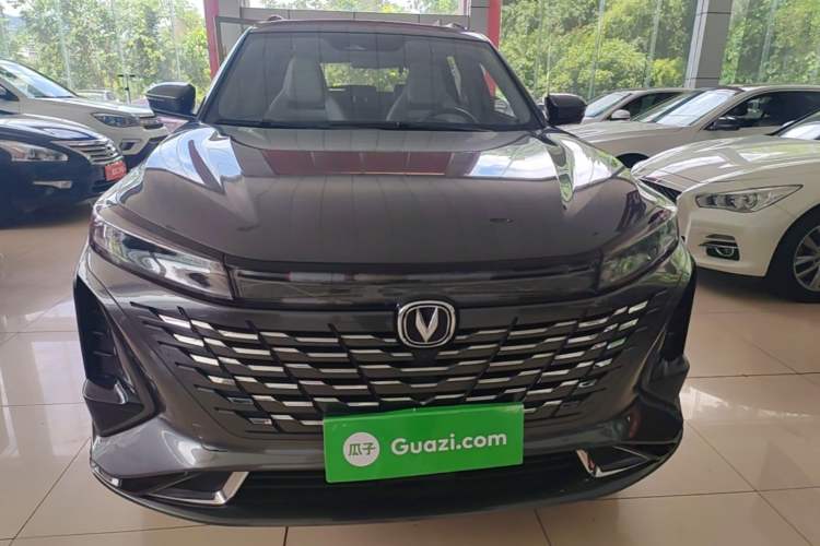 Used CHANGAN CS75 PLUS 2023 3rd Generation 1.5T Automatic Pilot Model Front