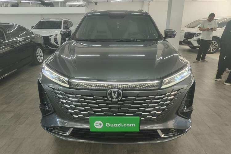 Used CHANGAN CS75 PLUS 2023 3rd Generation 1.5T Automatic Prestige Model Front