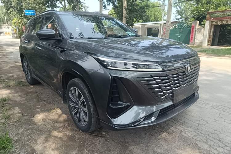 Used CHANGAN CS75 PLUS 2023 3rd Generation 1.5T Automatic Prestige Model Front Right 45 Deg