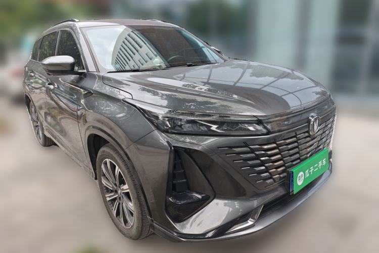 Used CHANGAN CS75 PLUS 2023 3rd Generation 1.5T Automatic Pilot Model Front Right 45 Deg