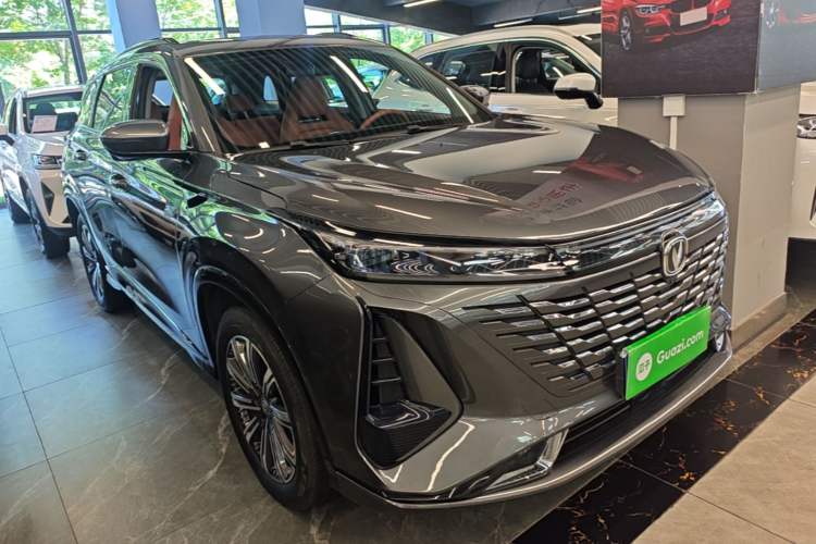 Used CHANGAN CS75 PLUS 2023 3rd Generation 1.5T Automatic Prestige Model Front Right 45 Deg