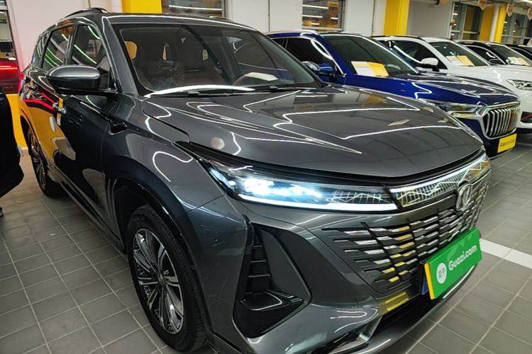 Used CHANGAN CS75 PLUS 2023 3rd Generation 1.5T Automatic Prestige Model Front Right 45 Deg