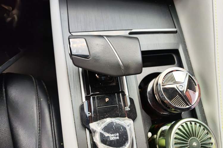 Used CHANGAN CS75 PLUS 2023 3rd Generation 1.5T Automatic Prestige Model Gear Lever
