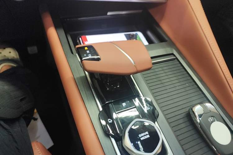 Used CHANGAN CS75 PLUS 2023 3rd Generation 1.5T Automatic Prestige Model Gear Lever