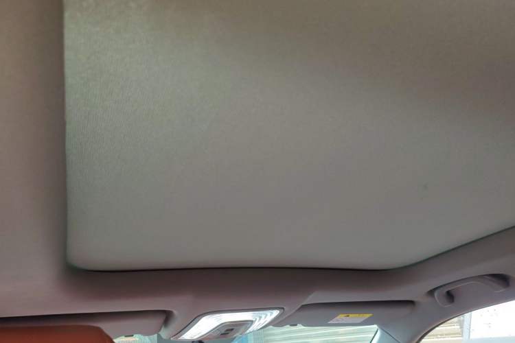 Used CHANGAN CS75 PLUS 2023 3rd Generation 1.5T Automatic Prestige Model Headliner