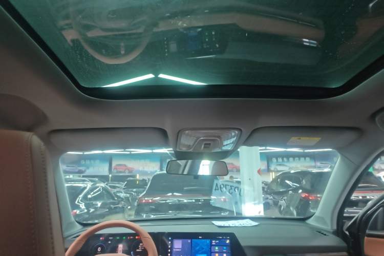 Used CHANGAN CS75 PLUS 2023 3rd Generation 1.5T Automatic Prestige Model Headliner