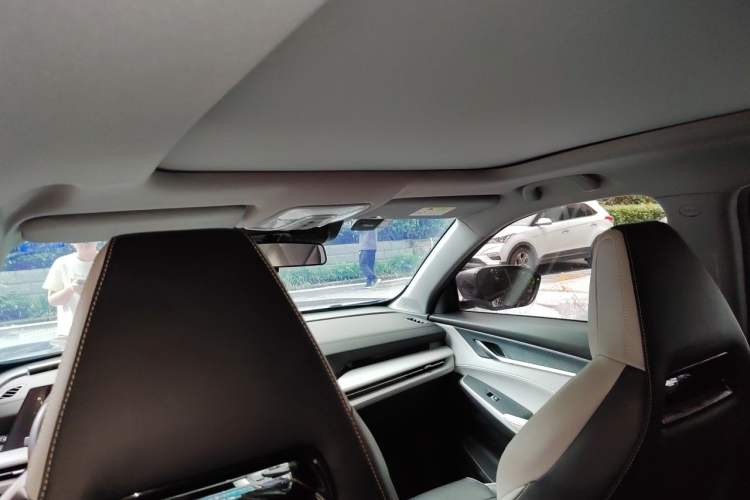 Used CHANGAN CS75 PLUS 2023 3rd Generation 2.0T Automatic Prestige Version Headliner
