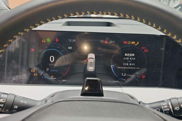 Used CHANGAN CS75 PLUS 2023 3rd Generation 1.5T Automatic Pilot Model Instrument Cluster