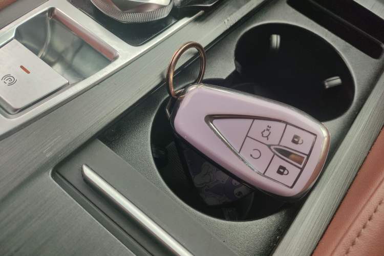 Used CHANGAN CS75 PLUS 2023 3rd Generation 1.5T Automatic Prestige Model Interior 1