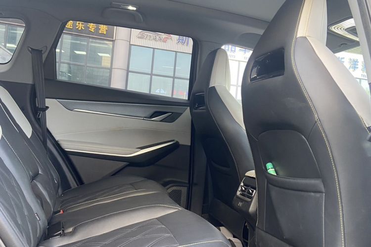 Used CHANGAN CS75 PLUS 2023 3rd Generation 1.5T Automatic Prestige Model Interior 11