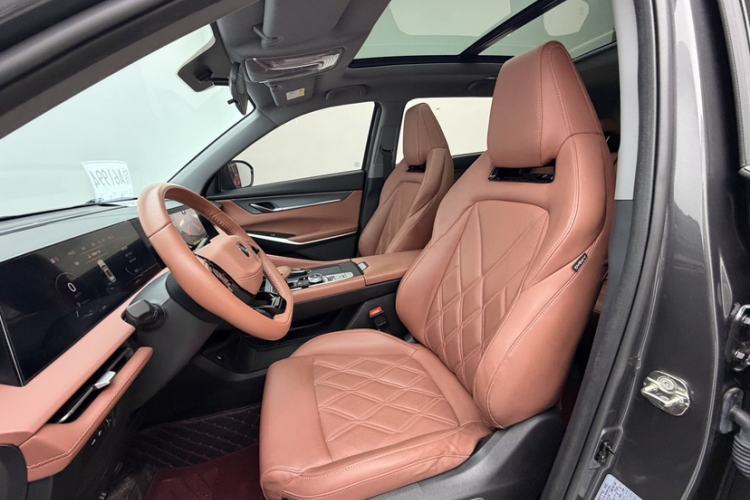 Used CHANGAN CS75 PLUS 2023 3rd Generation 1.5T Automatic Prestige Model Interior 4