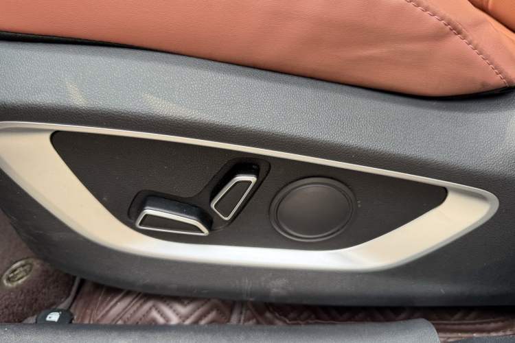 Used CHANGAN CS75 PLUS 2023 3rd Generation 1.5T Automatic Prestige Model Interior 8