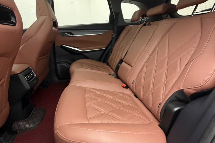 Used CHANGAN CS75 PLUS 2023 3rd Generation 1.5T Automatic Prestige Model Interior 9