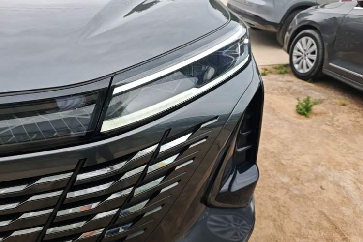 Used CHANGAN CS75 PLUS 2023 3rd Generation 1.5T Automatic Prestige Model Left Front Headlight
