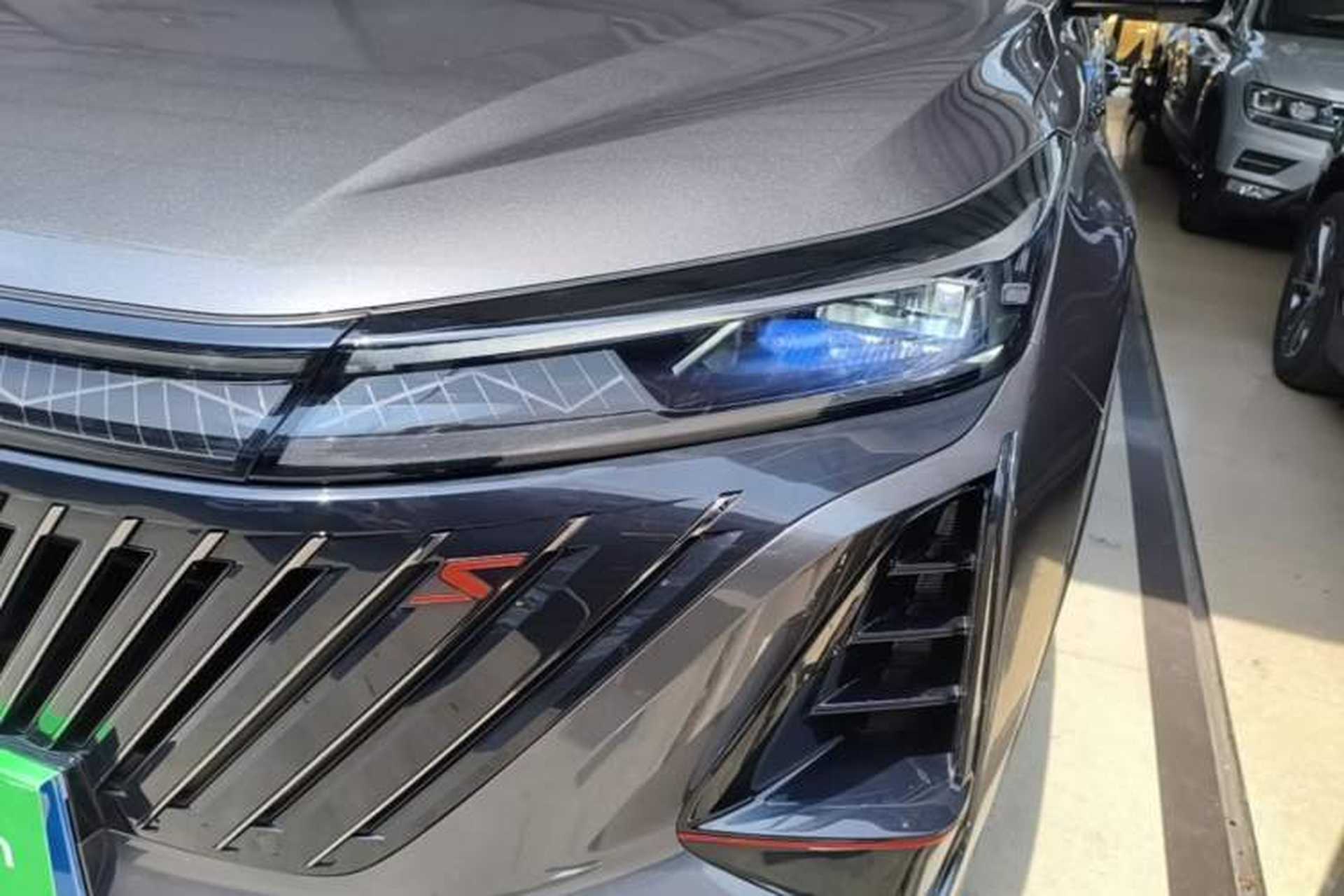 Used CHANGAN CS75 PLUS 2023 2nd Generation 1.5T Automatic Elite Version Left Front Headlight