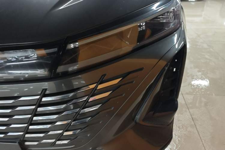 Used CHANGAN CS75 PLUS 2023 3rd Generation 1.5T Automatic Prestige Model Left Front Headlight