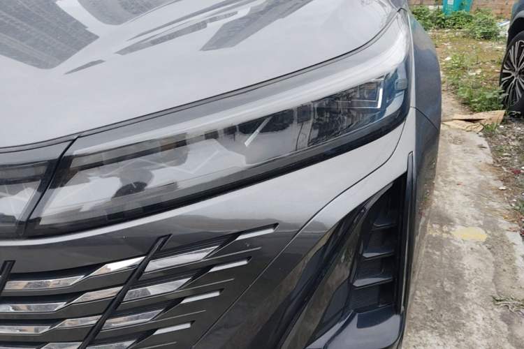 Used CHANGAN CS75 PLUS 2023 3rd Generation 1.5T Automatic Prestige Model Left Front Headlight