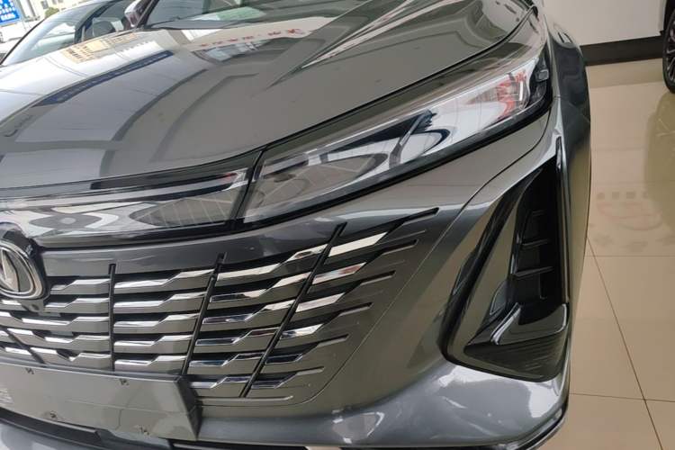 Used CHANGAN CS75 PLUS 2023 3rd Generation 1.5T Automatic Prestige Model Left Front Headlight