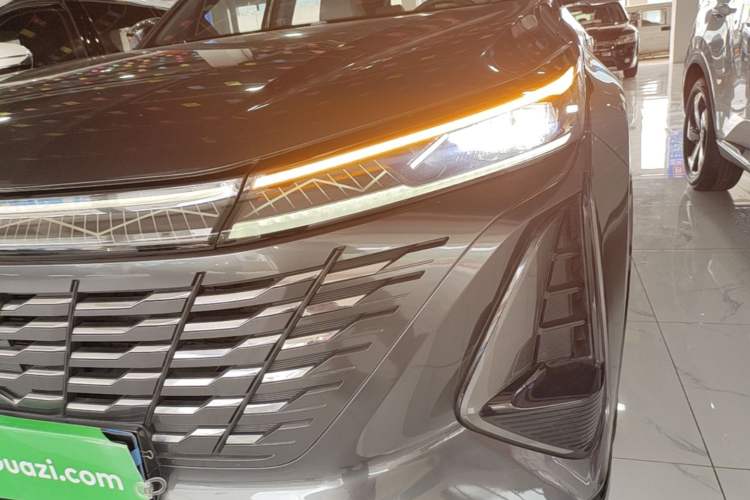 Used CHANGAN CS75 PLUS 2023 3rd Generation 1.5T Automatic Prestige Model Left Front Headlight