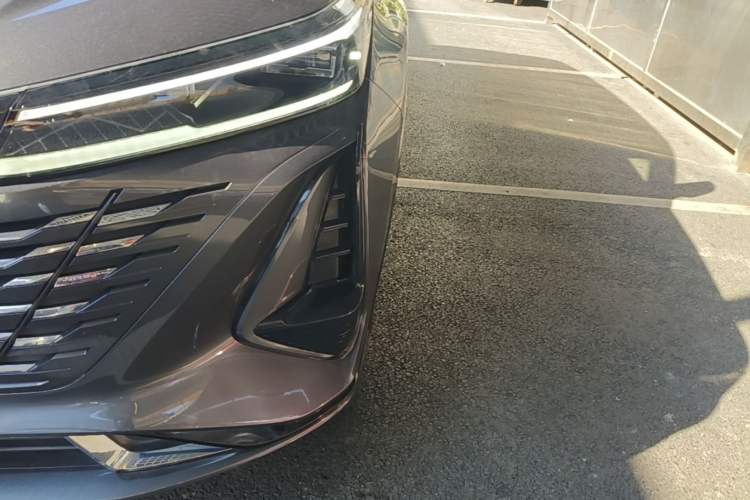Used CHANGAN CS75 PLUS 2023 3rd Generation 1.5T Automatic Prestige Model Left Front Headlight