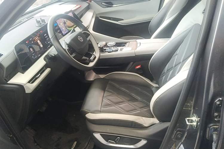 Used CHANGAN CS75 PLUS 2023 3rd Generation 1.5T Automatic Prestige Model Left Front Seat