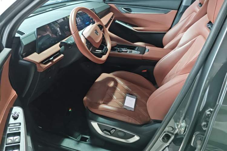 Used CHANGAN CS75 PLUS 2023 3rd Generation 1.5T Automatic Prestige Model Left Front Seat