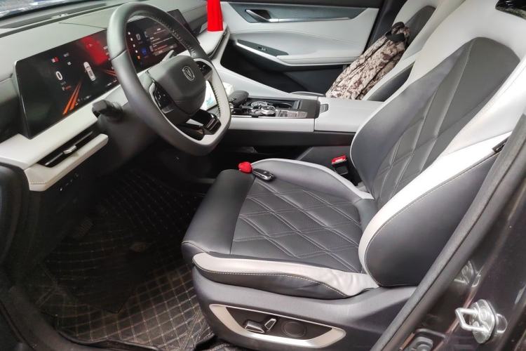 Used CHANGAN CS75 PLUS 2023 3rd Generation 2.0T Automatic Prestige Version Left Front Seat