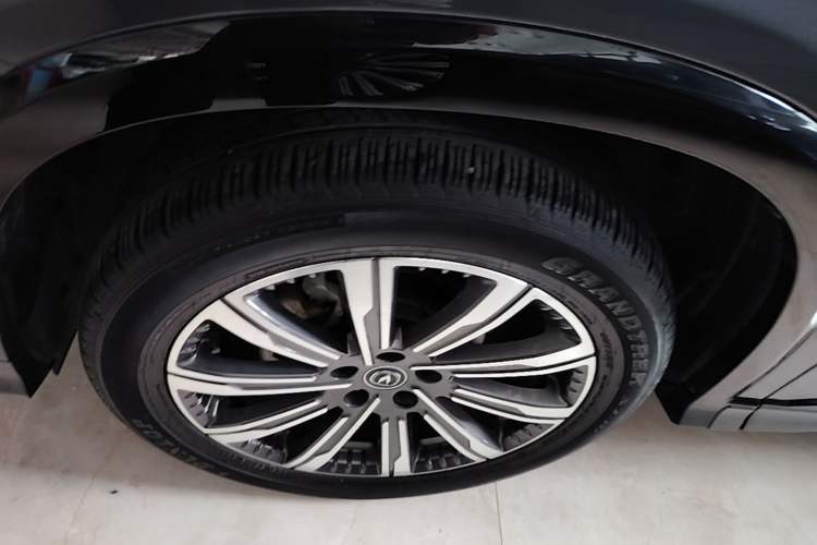 Used CHANGAN CS75 PLUS 2023 3rd Generation 1.5T Automatic Pilot Model Left Front Wheel Hub