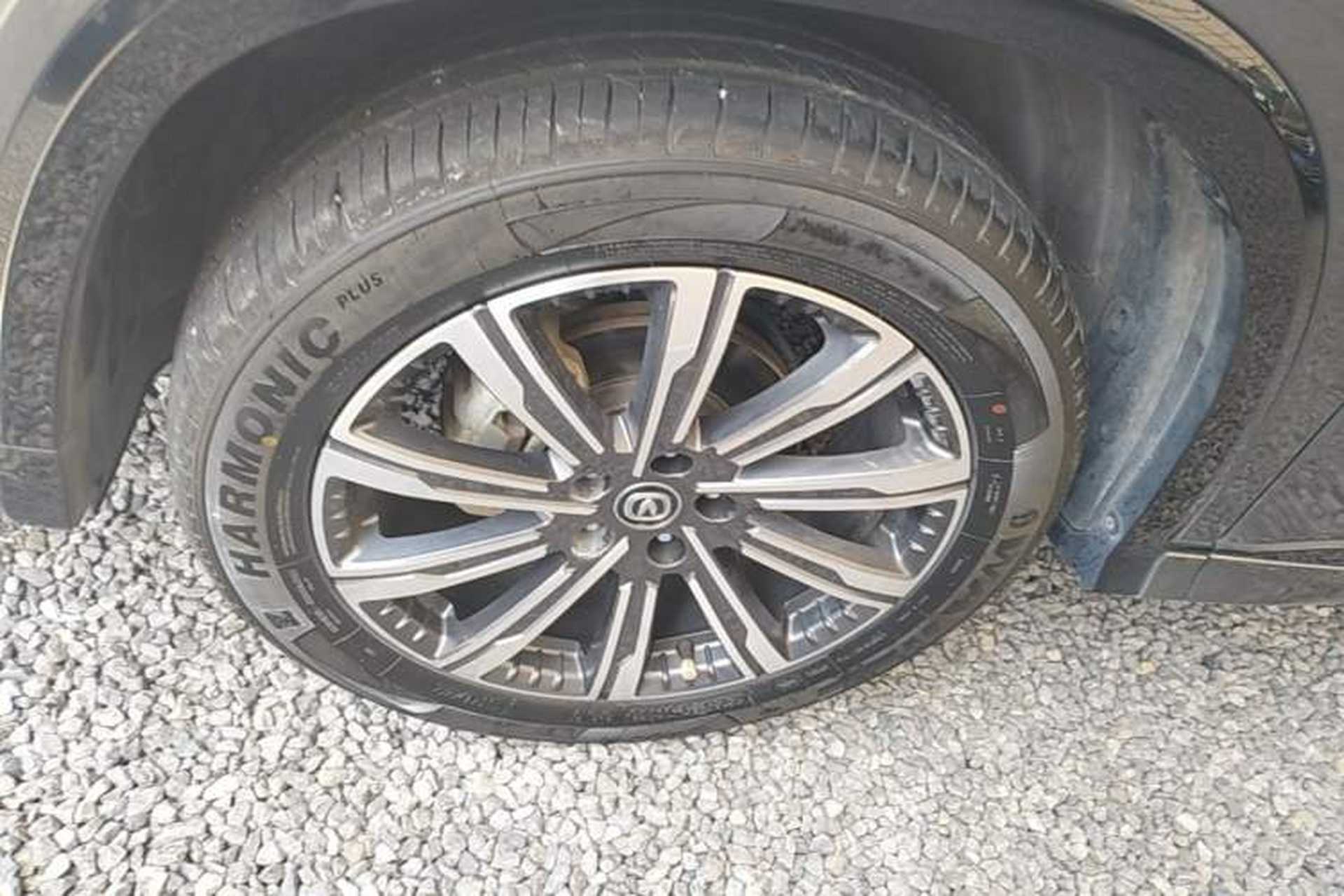 Used CHANGAN CS75 PLUS 2023 3rd Generation 1.5T Automatic Prestige Model Left Front Wheel Hub
