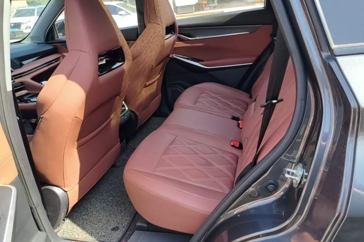Used CHANGAN CS75 PLUS 2023 3rd Generation 1.5T Automatic Pilot Model Left Rear Seat